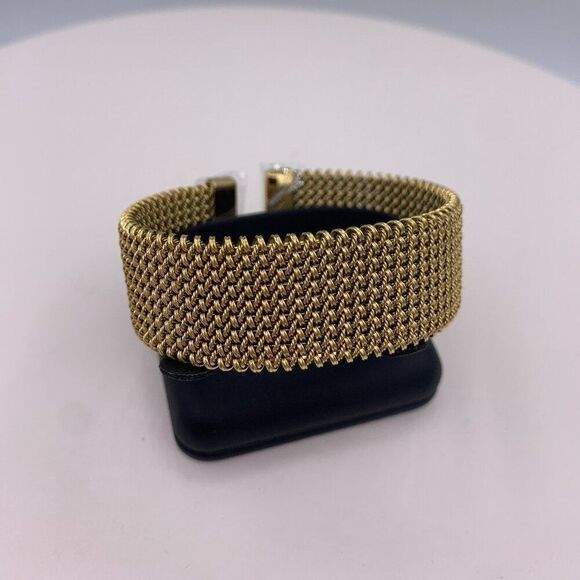 New clutch/purse/bag in crimson red velvet with gold tone metal, geometric - Picture 15 of 16